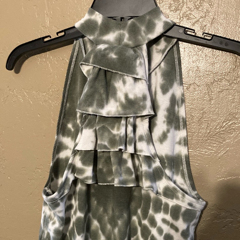 NWT Chaser Green and White Top - Picture 4 of 4